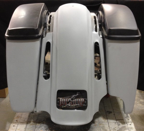 09-23 New & Improved Minister Fender CVO Style Fender